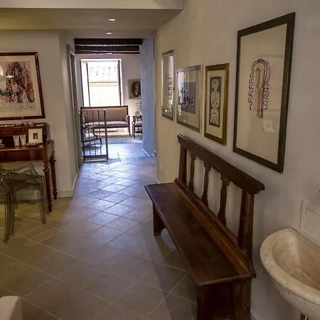 Casina Mazzuoli Bed and breakfast 3*