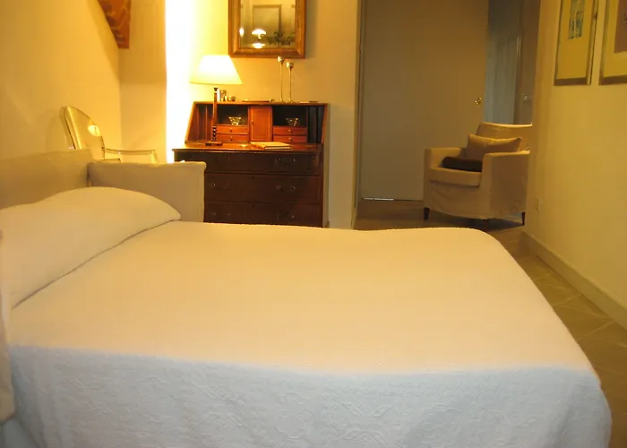 فندق مبيت وإفطار Casina Mazzuoli 3*