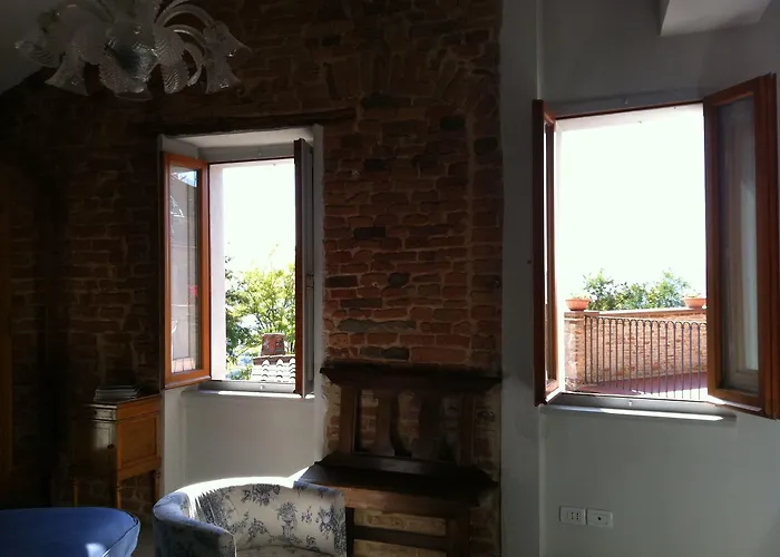 فندق مبيت وإفطار Casina Mazzuoli 3*