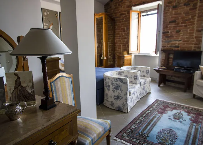 فندق مبيت وإفطار Casina Mazzuoli 3*